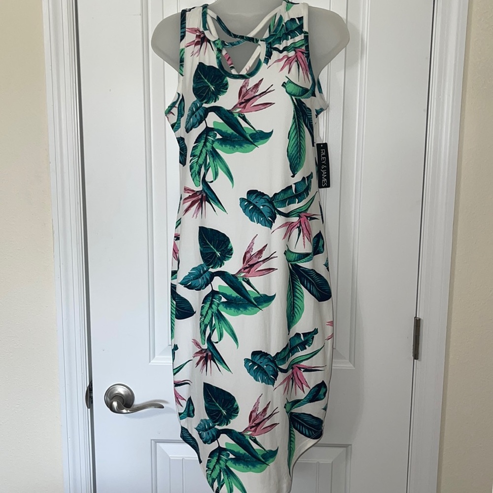 Riley And James Palm Leave Print Summer Dress. Size Large. New with Tags.